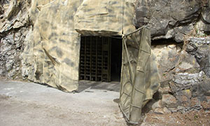 Eingangstüre Bunker