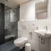 Neu renoviertes Badezimmer mit Dusche/WC