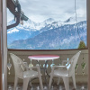 Balkon mit Südsicht auf die Berge und den See