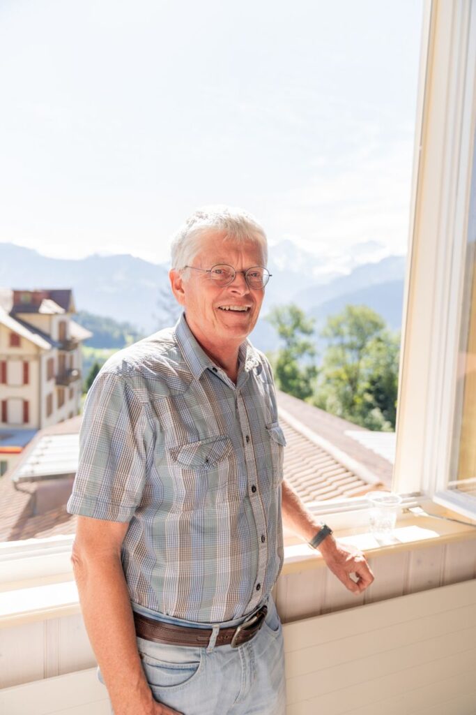 Teilnehmer geniessen die Sommer-Akademie