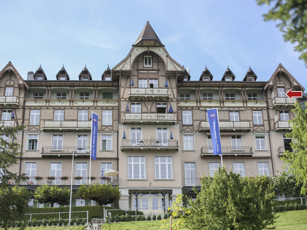 Die Ferienwohnung befindet sich im Haupthaus